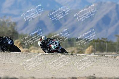 media/Dec-07-2025-CVMA (Sun) [[3e7d2de5dc]]/Race 12- Formula 40 MW and LW/